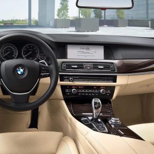 Защитное стекло BMW 7 (F01)