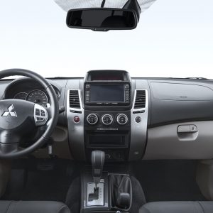 Защитное стекло Mitsubishi Pajero Sport 2G